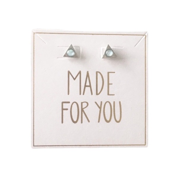 new Loren Olivia Δ Opal Pyramid Stud Earrings Δ Silver Plated Δ - Picture 7 of 15